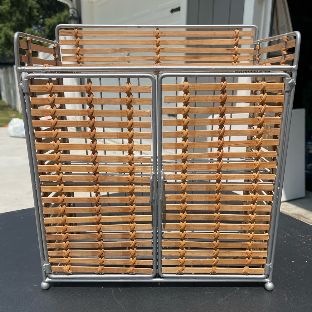 Table top storage with doors